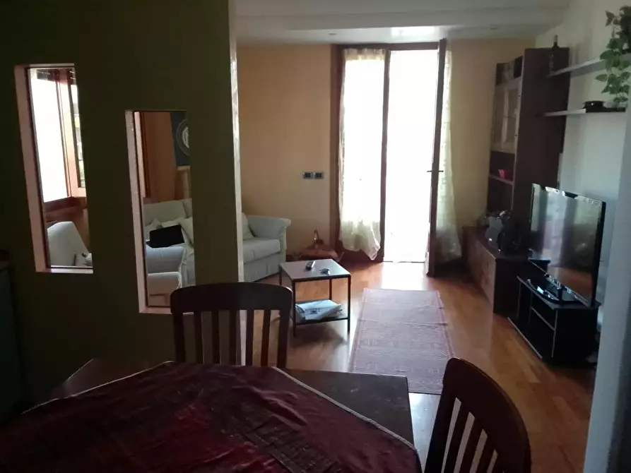 Immagine 4 di Appartamento in vendita  a Massa