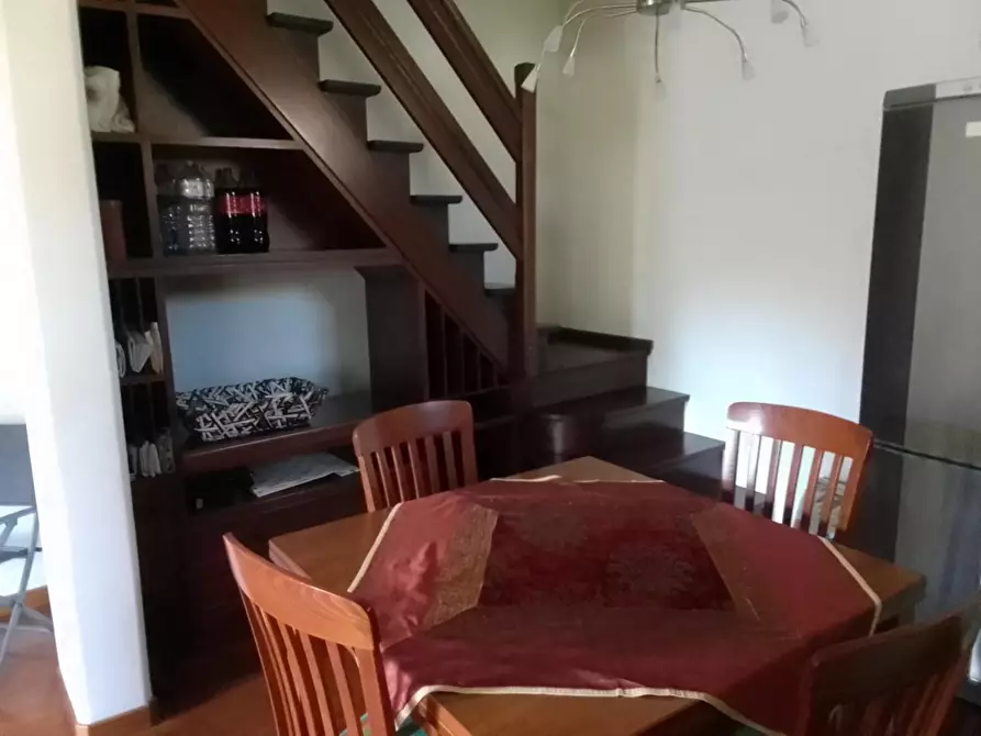 Immagine 2 di Appartamento in vendita  a Massa