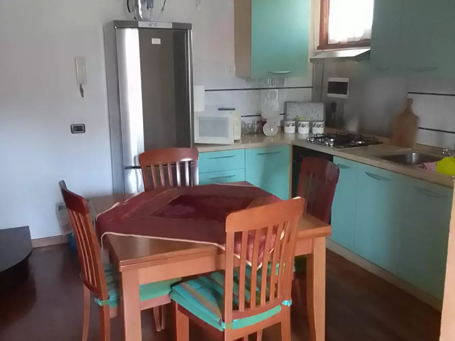 Immagine 1 di Appartamento in vendita  a Massa