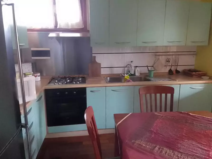 Immagine 3 di Appartamento in vendita  a Massa