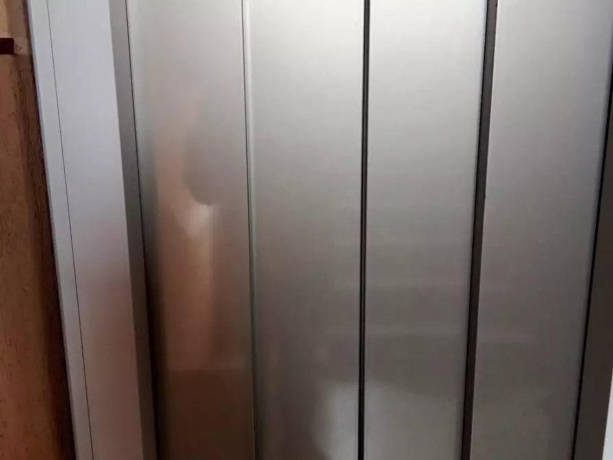 Immagine 13 di Appartamento in vendita  a Carrara