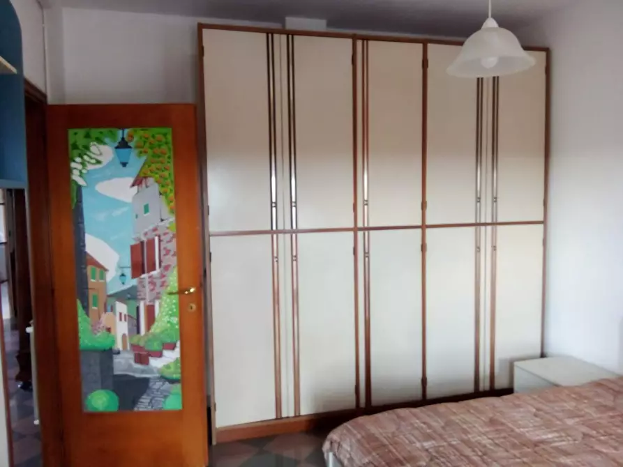 Immagine 21 di Appartamento in vendita  a Carrara