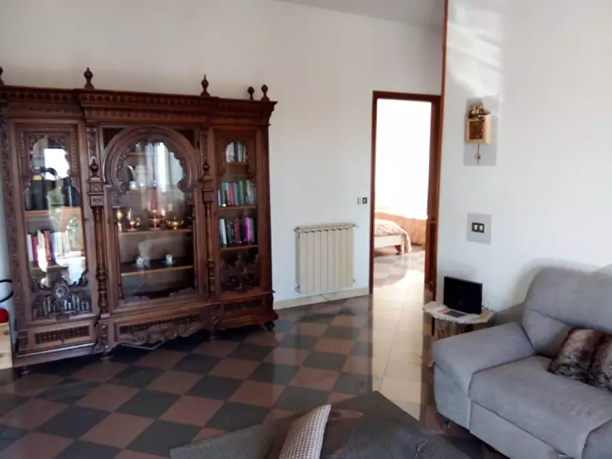 Immagine 8 di Appartamento in vendita  a Carrara