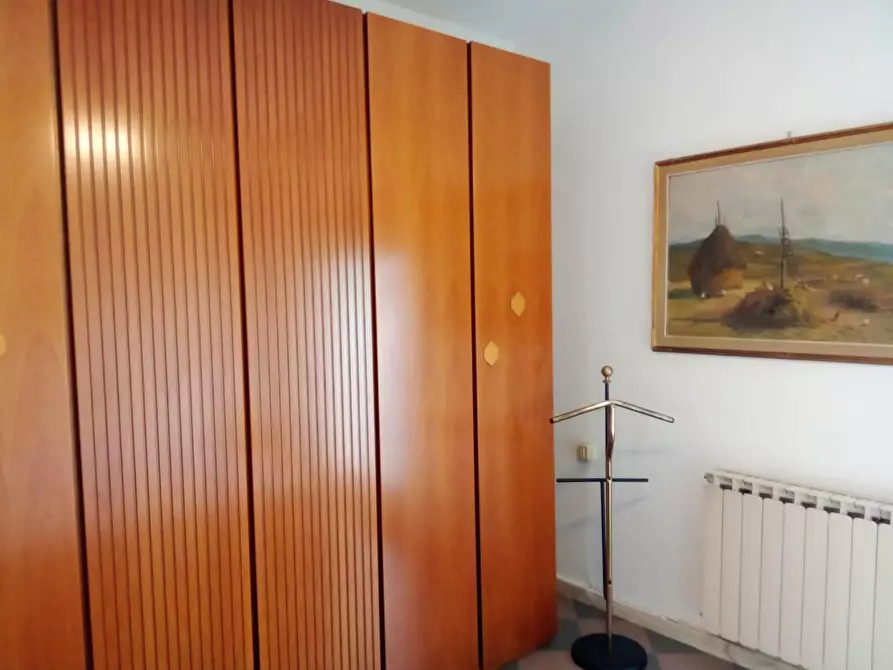 Immagine 17 di Appartamento in vendita  a Carrara