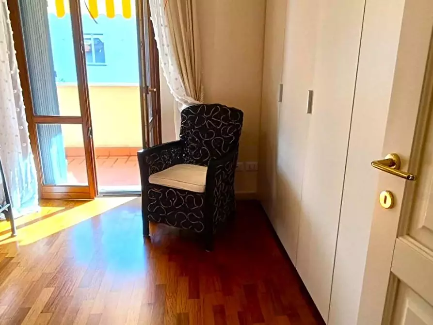 Immagine 15 di Appartamento in vendita  a Massa