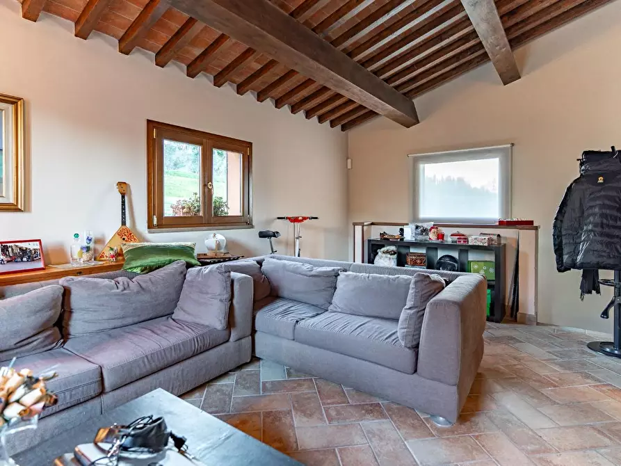 Immagine 25 di Villa in vendita  a San Miniato