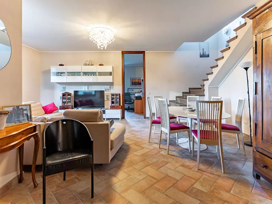 Immagine 7 di Villa in vendita  a San Miniato