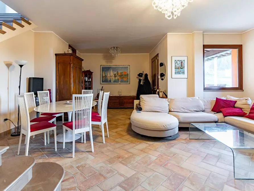 Immagine 5 di Villa in vendita  a San Miniato