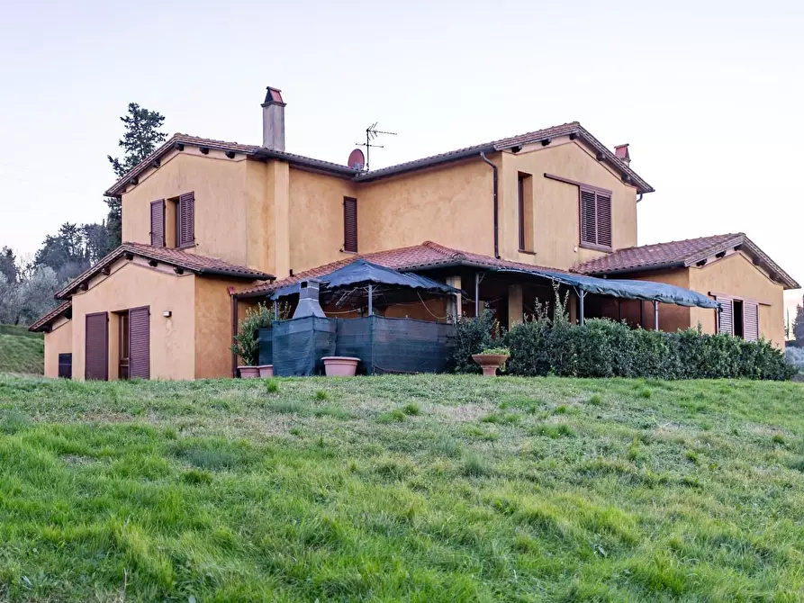 Immagine 2 di Villa in vendita  a San Miniato