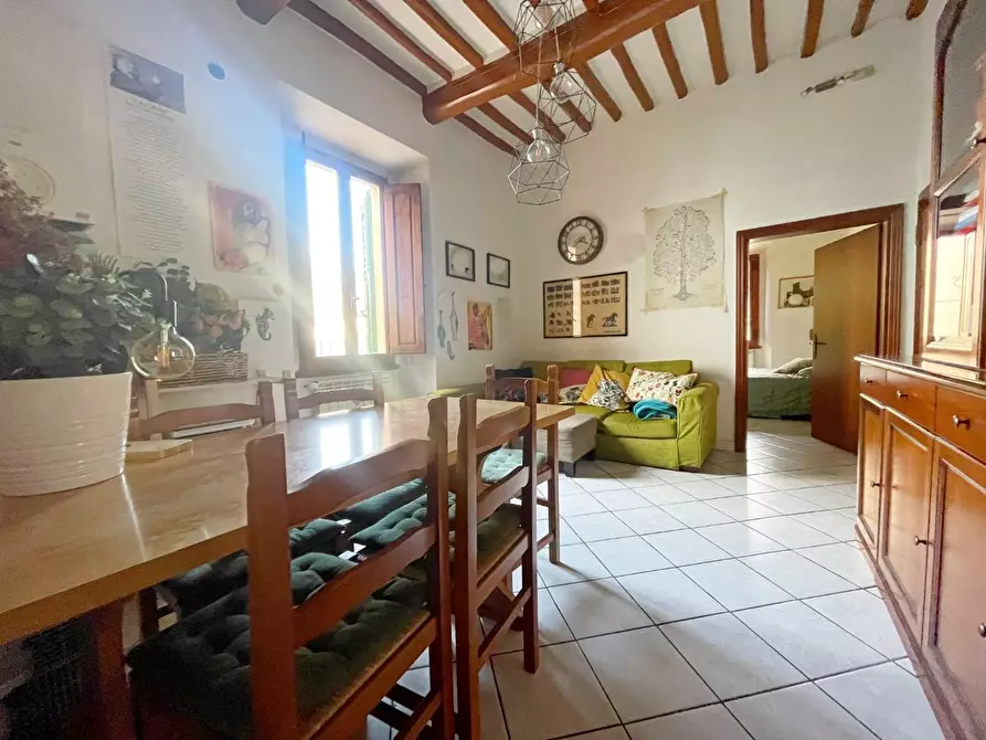 Immagine 2 di Appartamento in vendita  a Poggibonsi