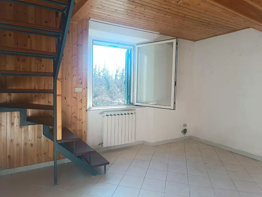 Immagine 28 di Casa indipendente in vendita  a Piazza Al Serchio