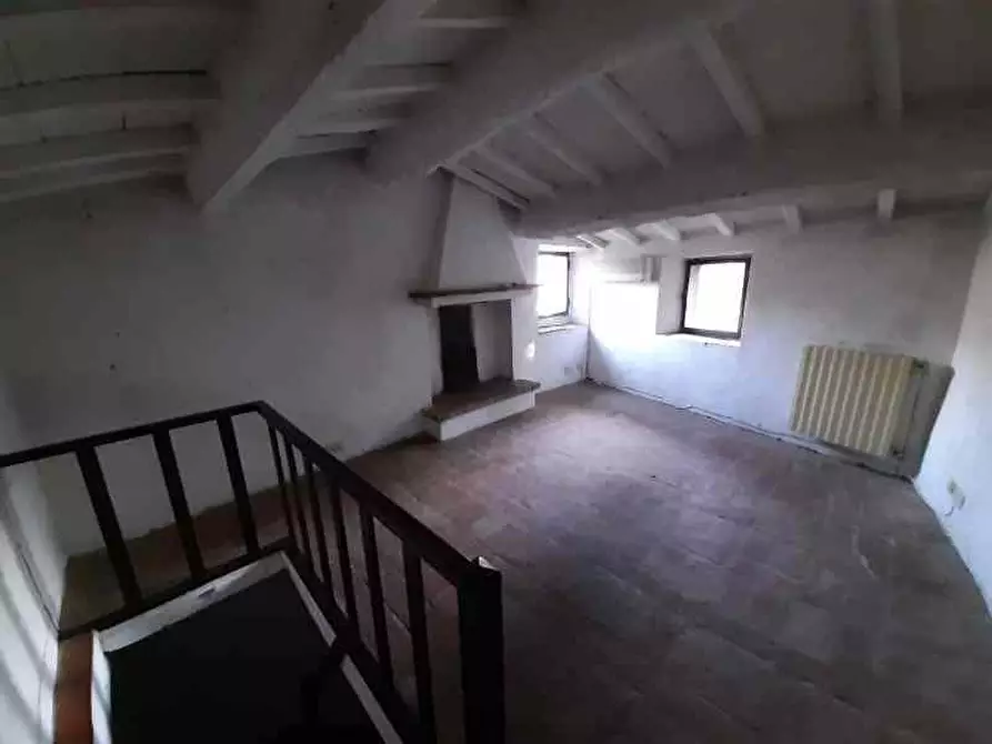 Immagine 30 di Rustico / casale in vendita  a Camaiore