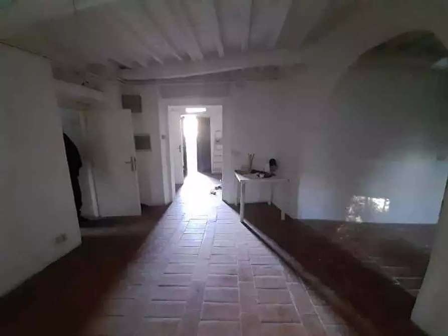 Immagine 22 di Rustico / casale in vendita  a Camaiore
