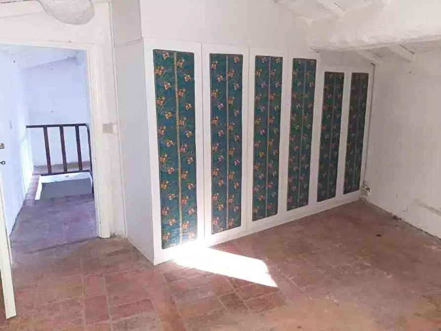 Immagine 36 di Rustico / casale in vendita  a Camaiore