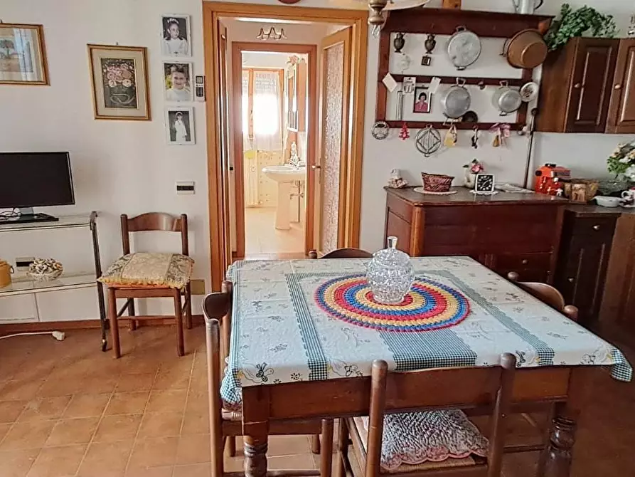 Immagine 3 di Appartamento in vendita  a Cecina