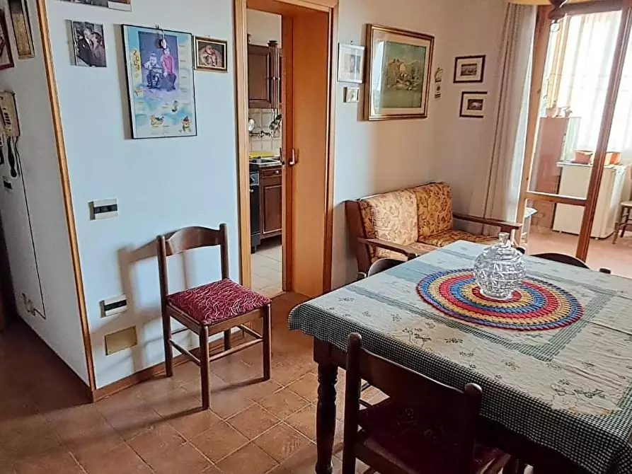 Immagine 1 di Appartamento in vendita  a Cecina