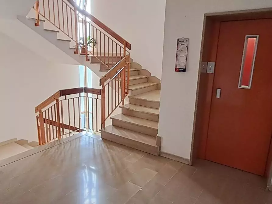 Immagine 16 di Appartamento in vendita  a Cecina