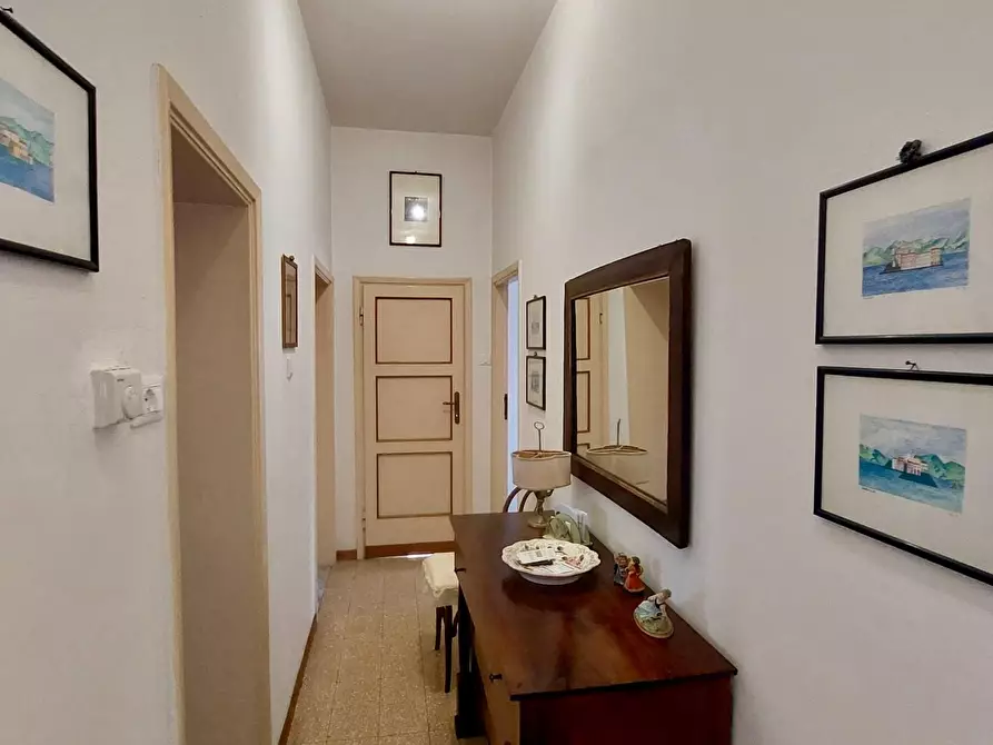 Immagine 21 di Appartamento in vendita  a Viareggio