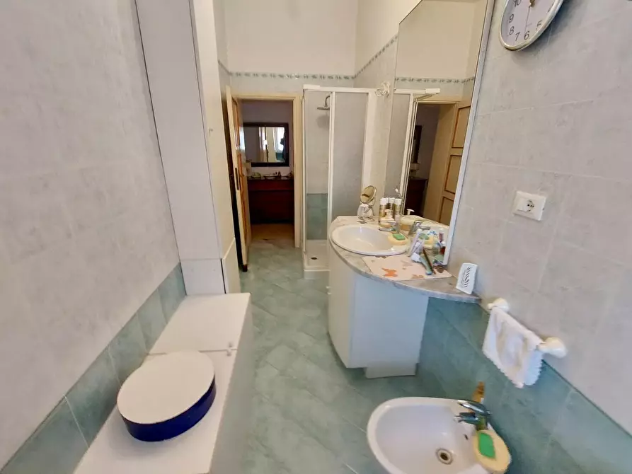 Immagine 20 di Appartamento in vendita  a Viareggio