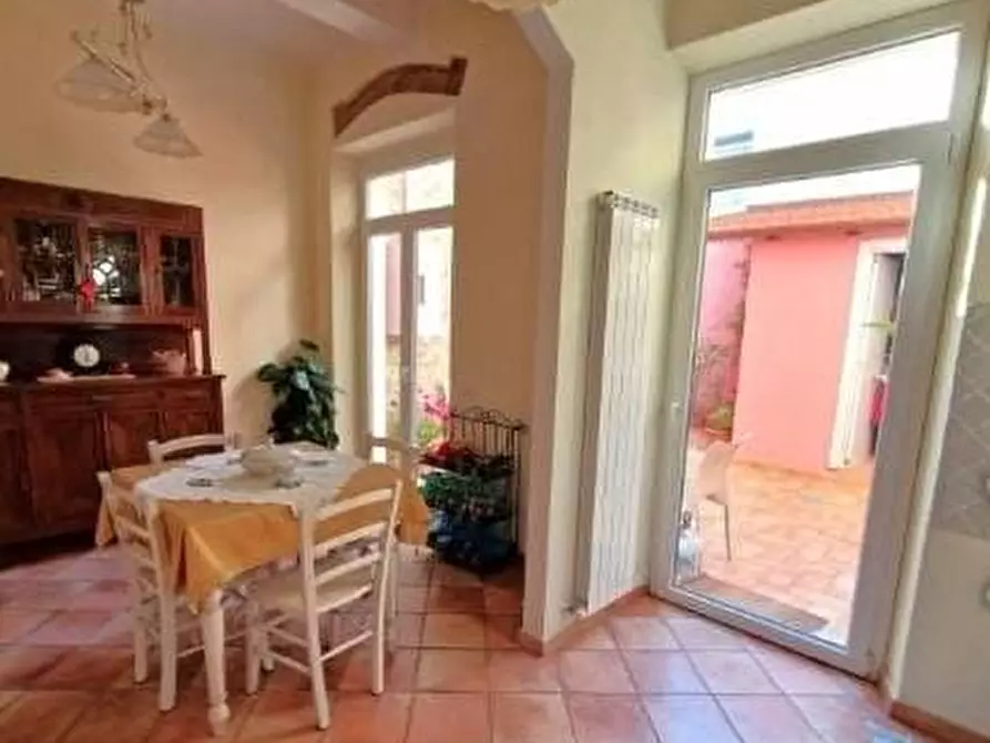 Immagine 33 di Villa in vendita  a Viareggio