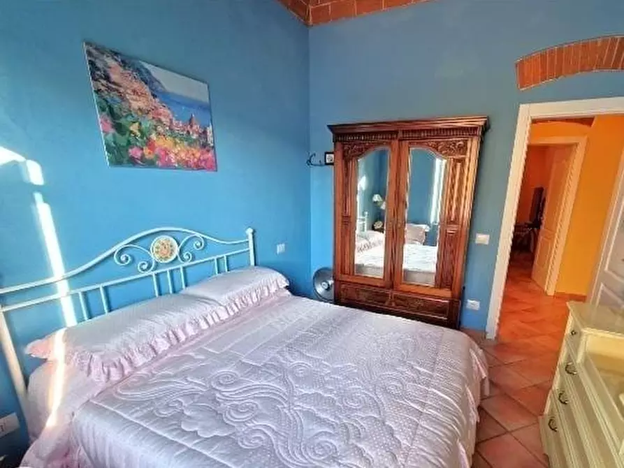 Immagine 24 di Villa in vendita  a Viareggio