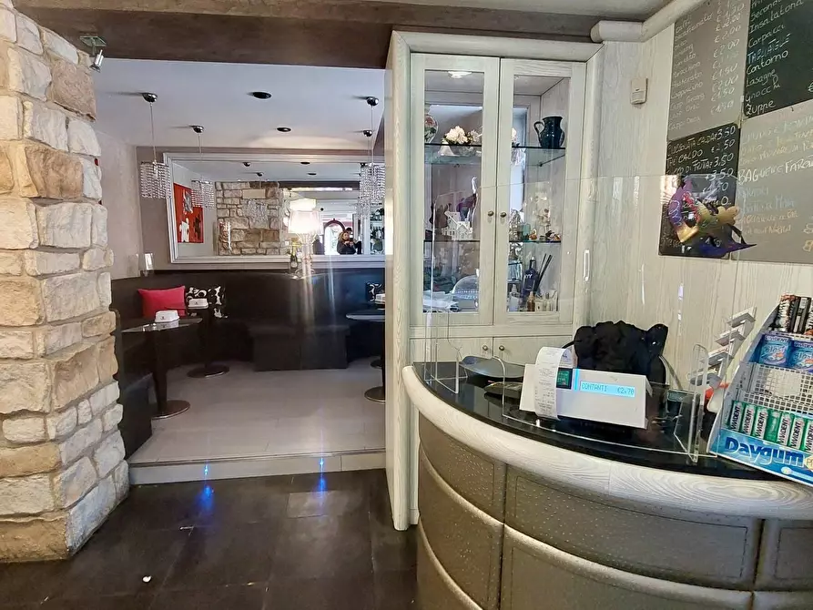Immagine 17 di Bar / Ristorante in vendita  a Viareggio