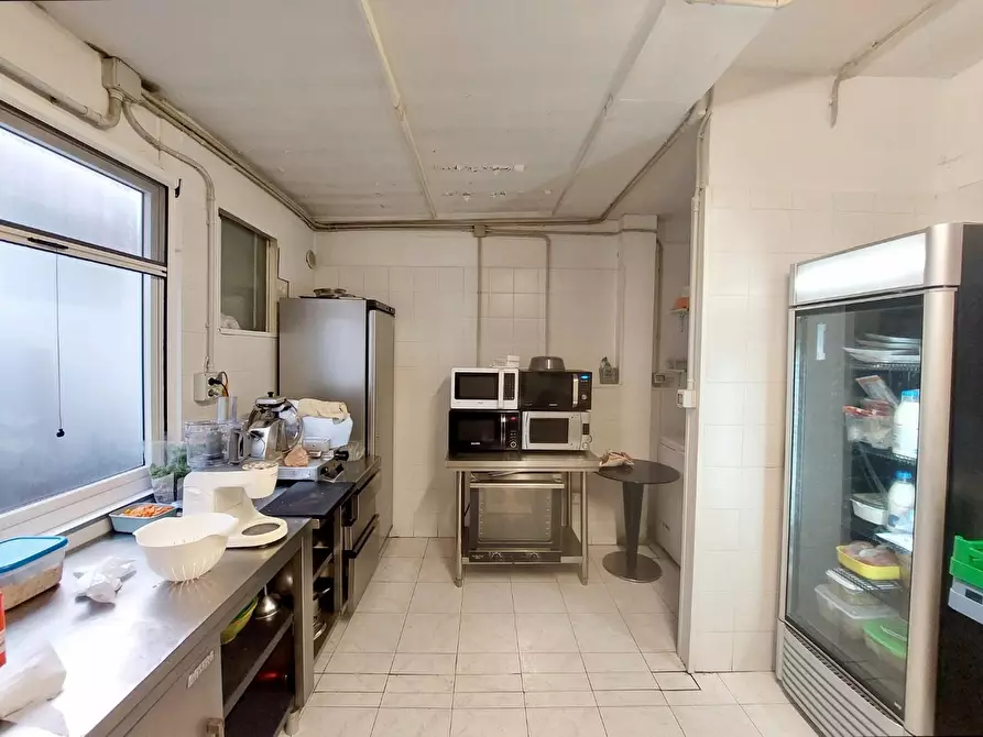 Immagine 4 di Bar / Ristorante in vendita  a Viareggio