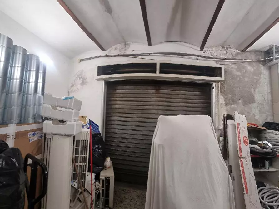 Immagine 7 di Capannone industriale in vendita  a Livorno