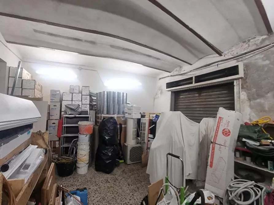 Immagine 5 di Capannone industriale in vendita  a Livorno