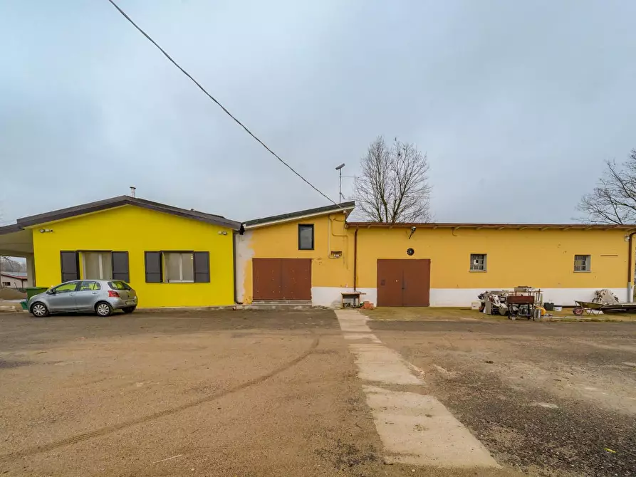 Immagine 14 di Casa indipendente in vendita  a Modena