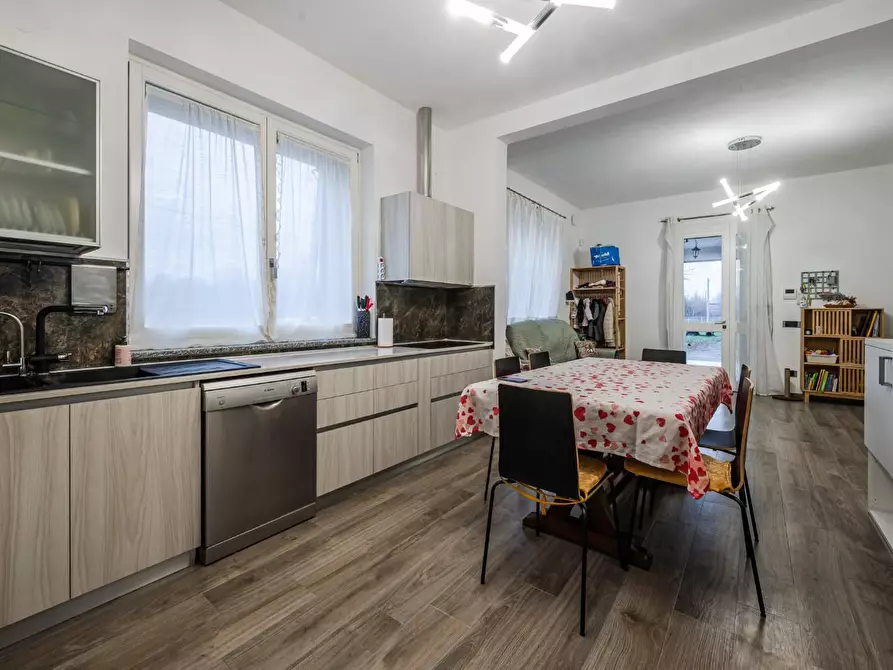 Immagine 25 di Casa indipendente in vendita  a Modena