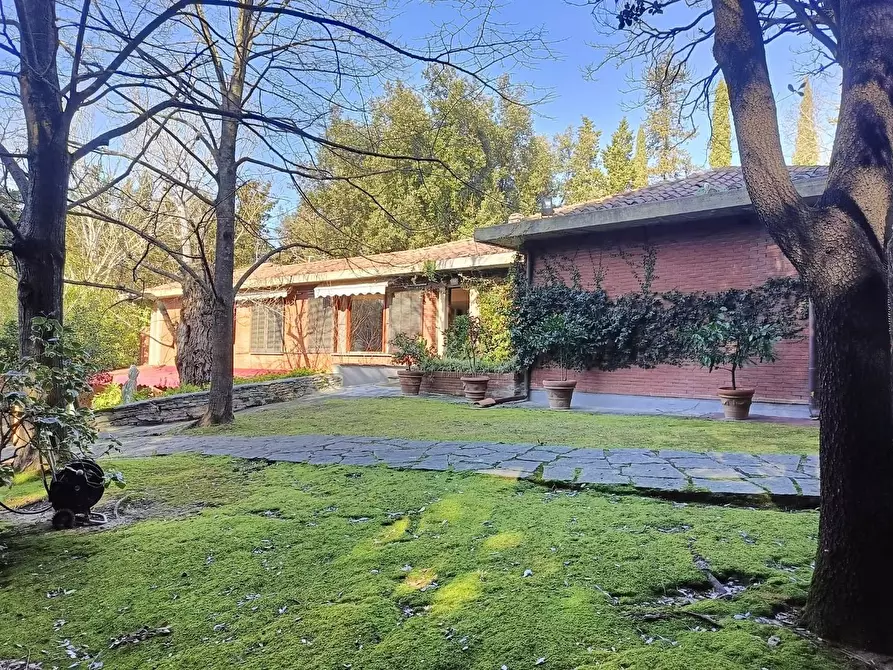 Immagine 7 di Villa in vendita  a Collesalvetti