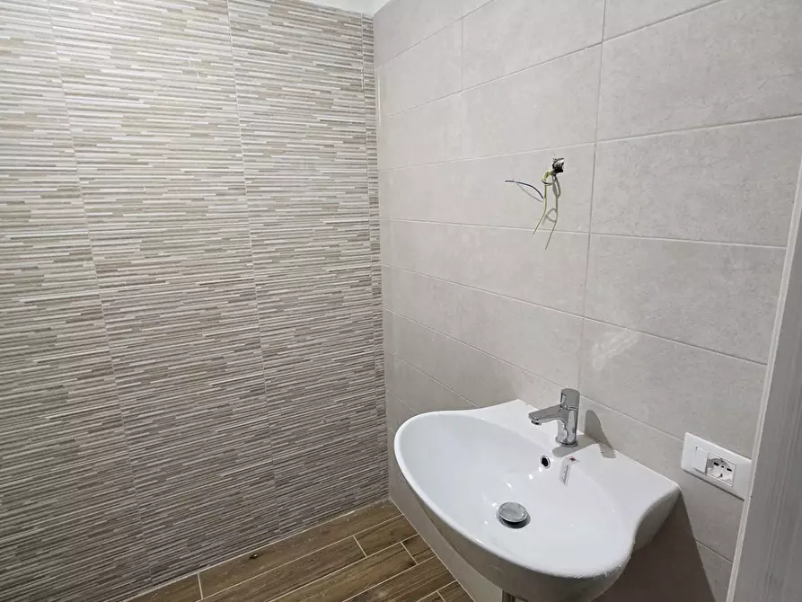 Immagine 14 di Appartamento in vendita  a Colle Di Val D'elsa