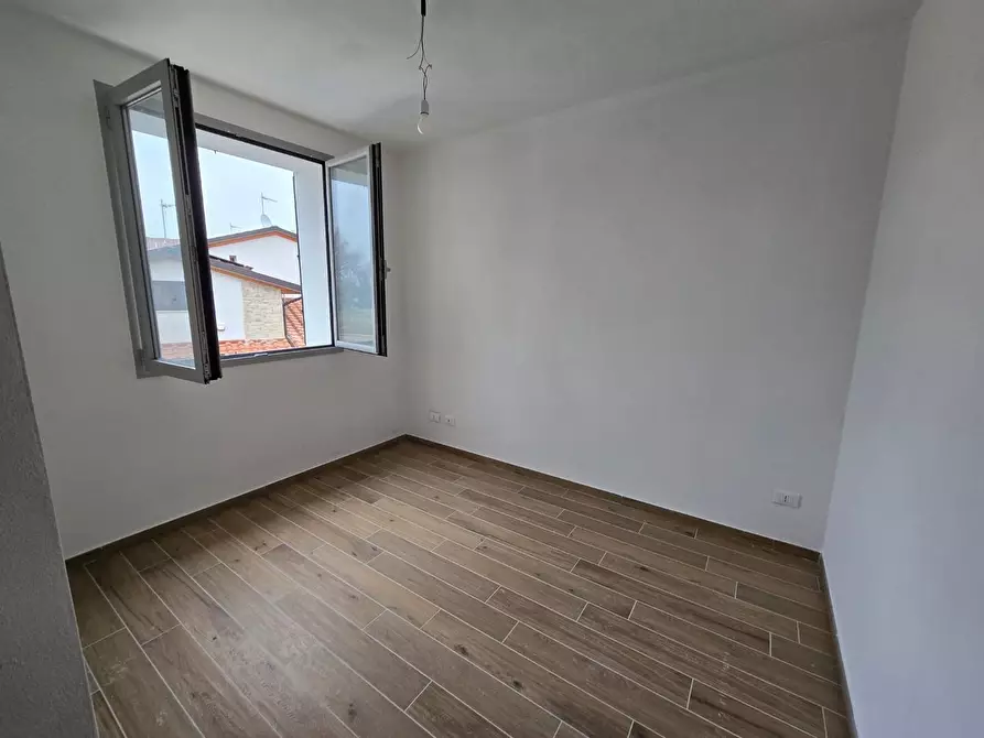 Immagine 7 di Appartamento in vendita  a Colle Di Val D'elsa