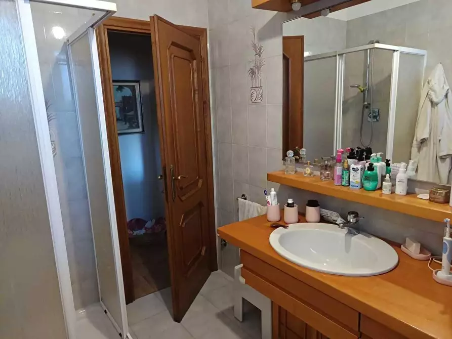 Immagine 31 di Villa in vendita  a Carrara