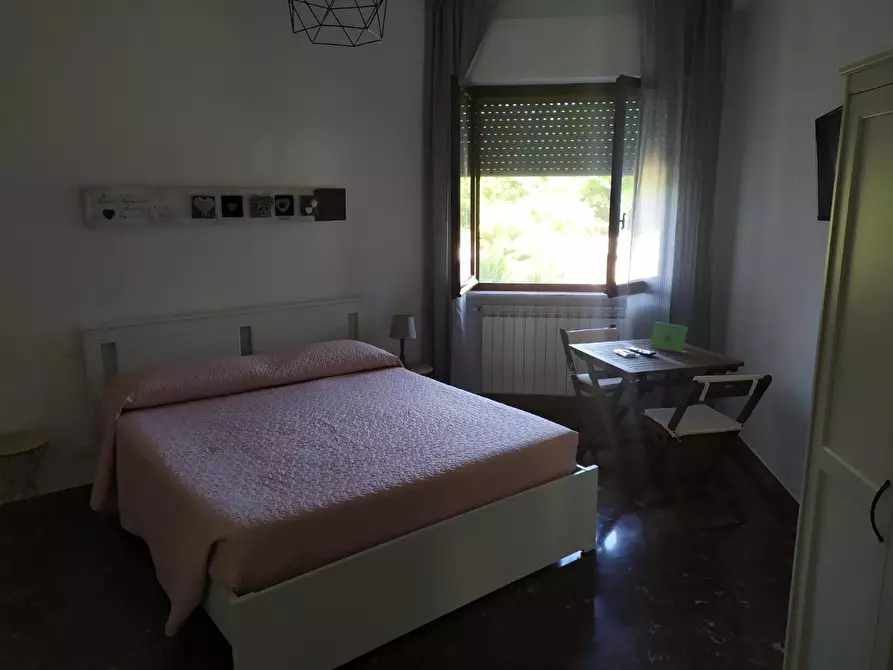 Immagine 22 di Villa in vendita  a Carrara