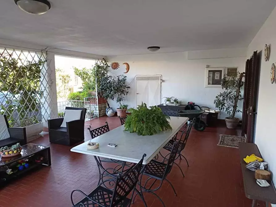 Immagine 52 di Villa in vendita  a Carrara