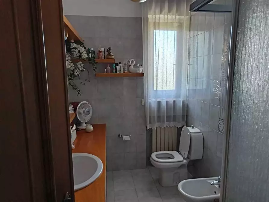 Immagine 64 di Villa in vendita  a Carrara