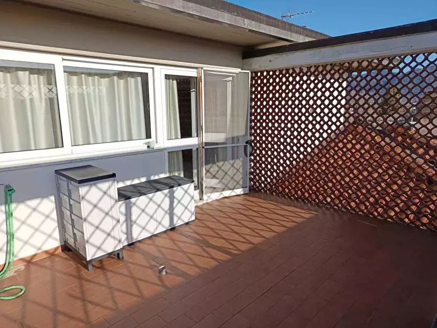 Immagine 49 di Villa in vendita  a Carrara