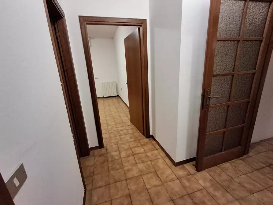 Immagine 11 di Appartamento in vendita  a Vinci