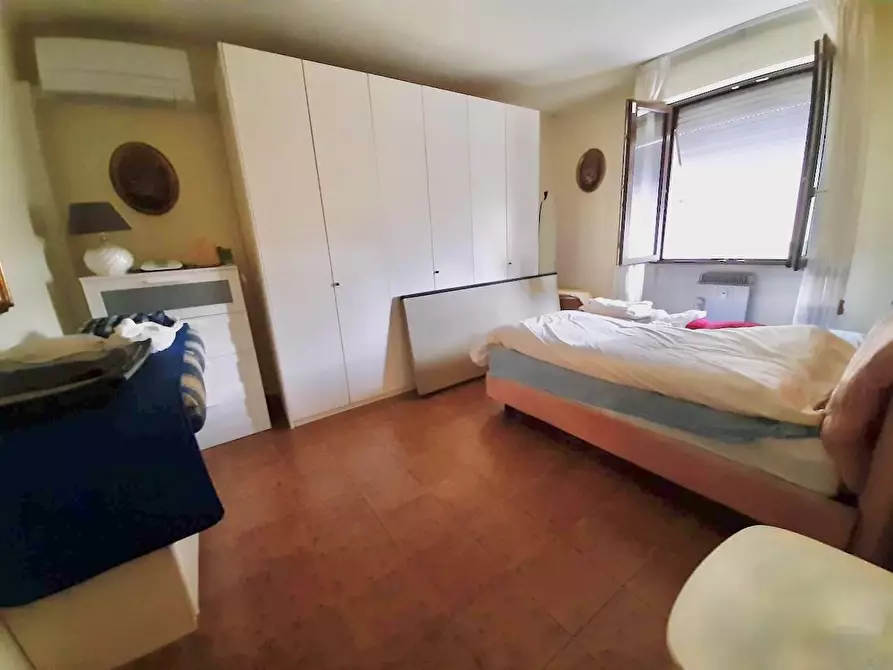 Immagine 21 di Appartamento in vendita  a Pisa