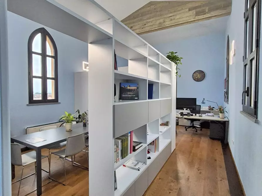 Immagine 11 di Ufficio in affitto  a Fucecchio