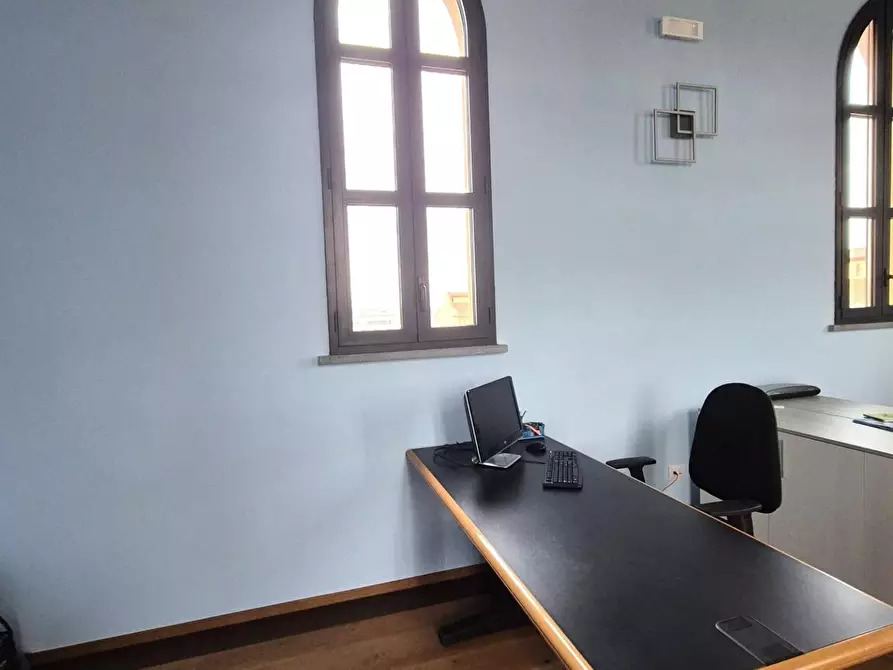 Immagine 4 di Ufficio in affitto  a Fucecchio