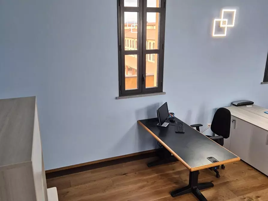 Immagine 5 di Ufficio in affitto  a Fucecchio
