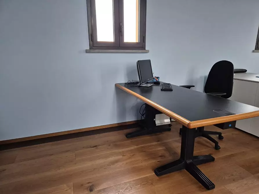 Immagine 3 di Ufficio in affitto  a Fucecchio