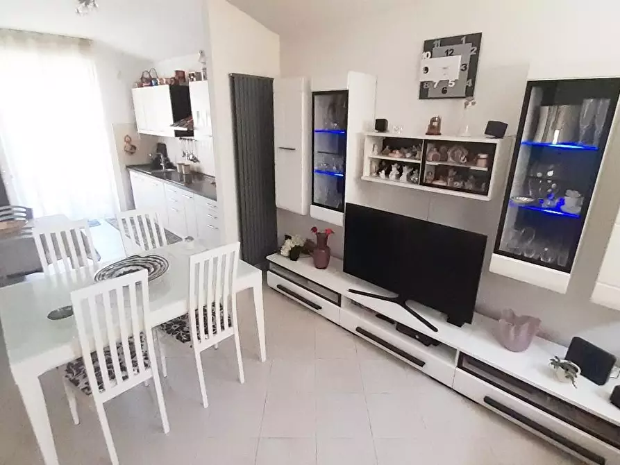 Immagine 16 di Appartamento in vendita  a La Spezia