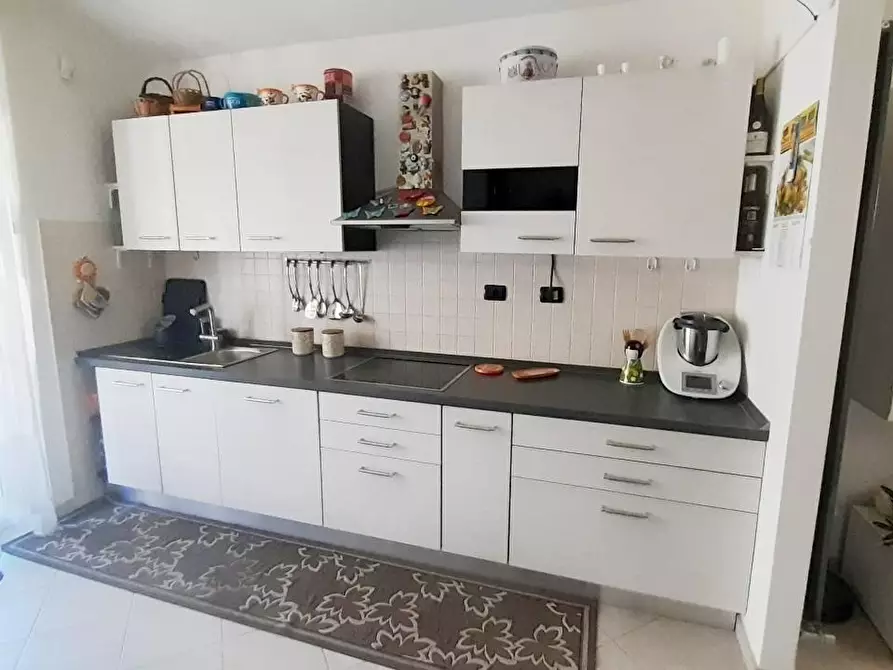 Immagine 15 di Appartamento in vendita  a La Spezia