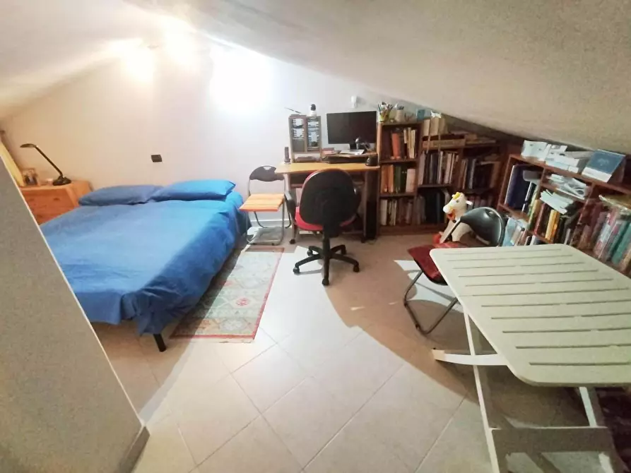 Immagine 40 di Appartamento in vendita  a La Spezia