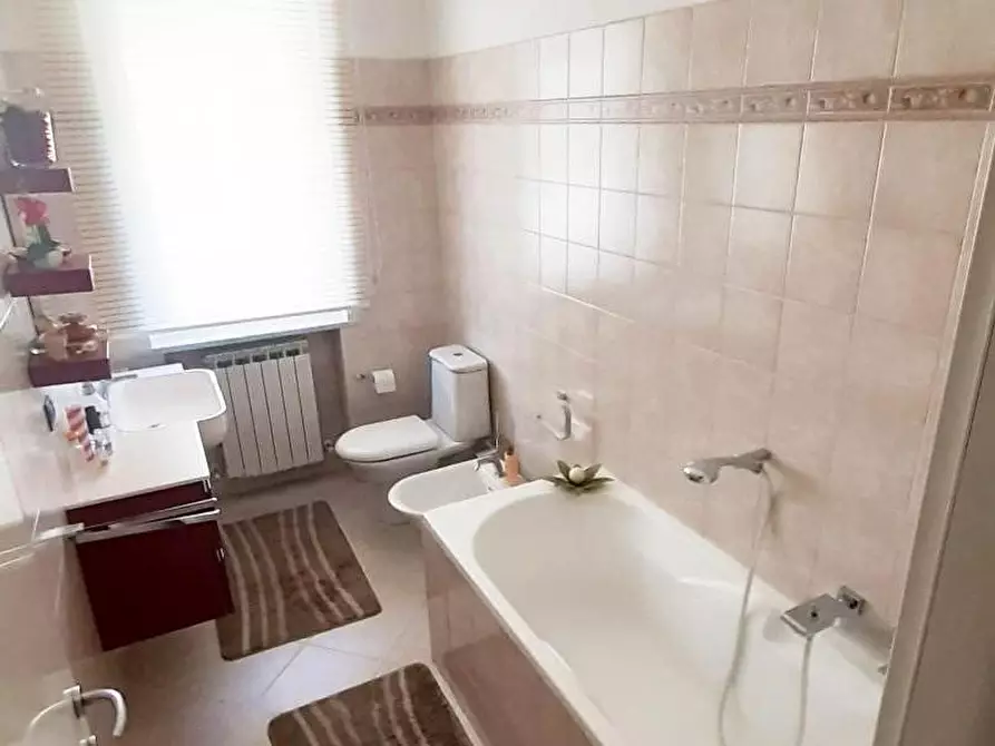 Immagine 38 di Appartamento in vendita  a La Spezia