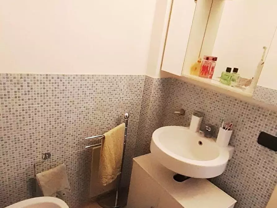 Immagine 19 di Appartamento in vendita  a La Spezia